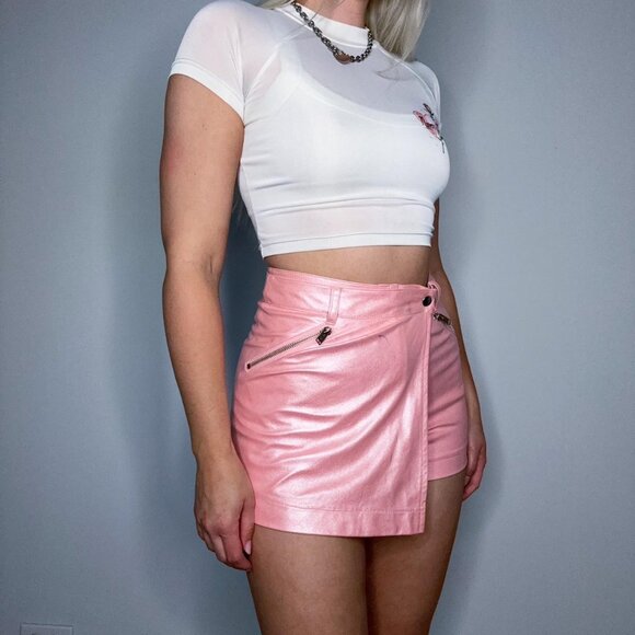UNIF Bab Skort in Pink - Picture 2 of 8